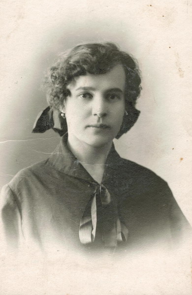 Исаева Елена Лукинична